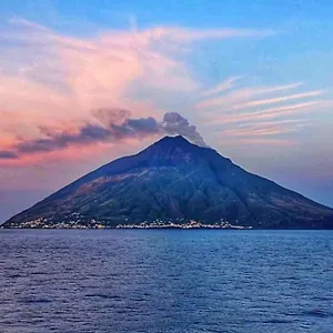 With Terrace Volcano & Sea View 3* Stromboli
